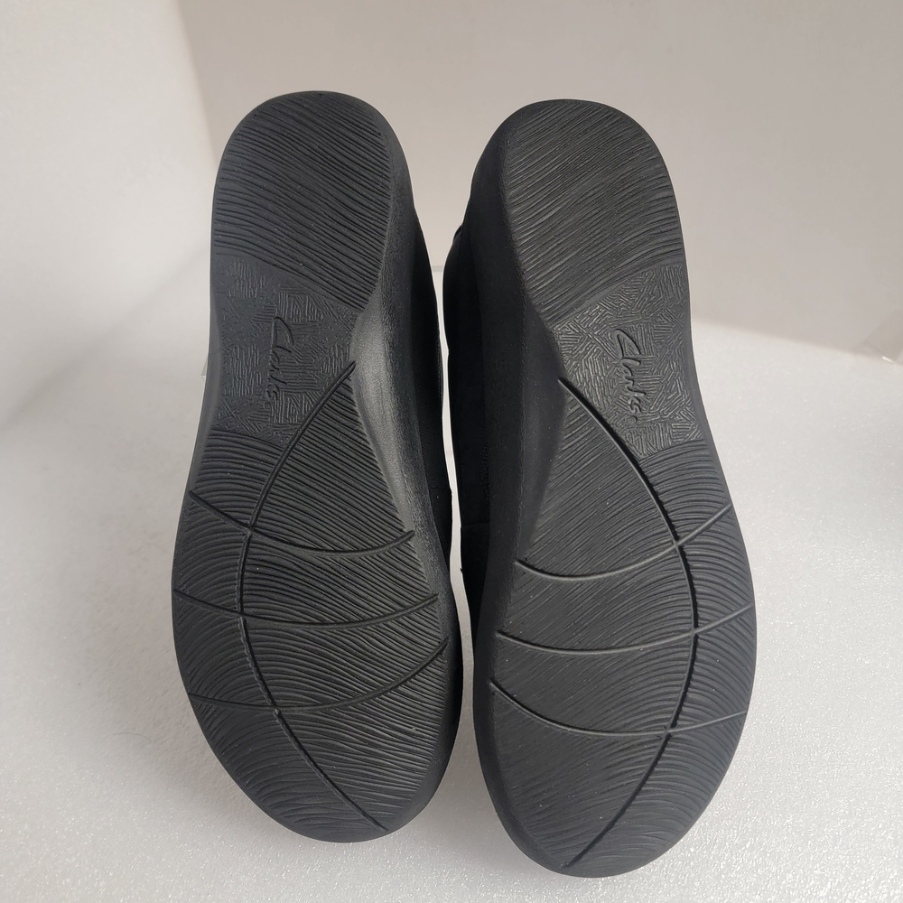 Cloudsteppers by Clarks Black Women's Loafers - Picture 4 of 6